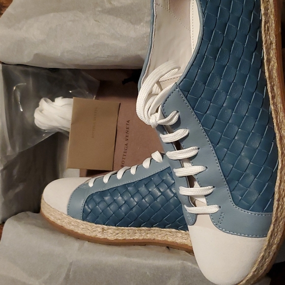 Bottega Veneta Blue/Creme Women's Sneakers - Size 38 (US 8) EUC - Picture 11 of 12